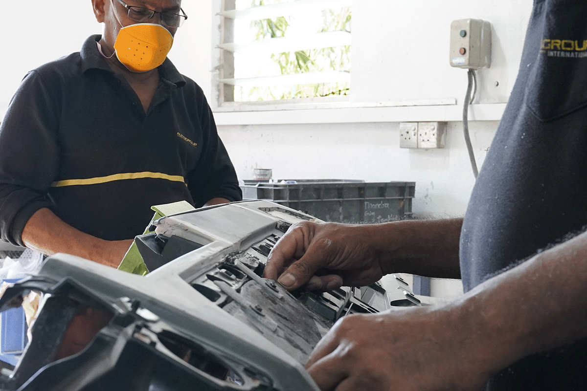 conversion-opening-fibreglass-slider3