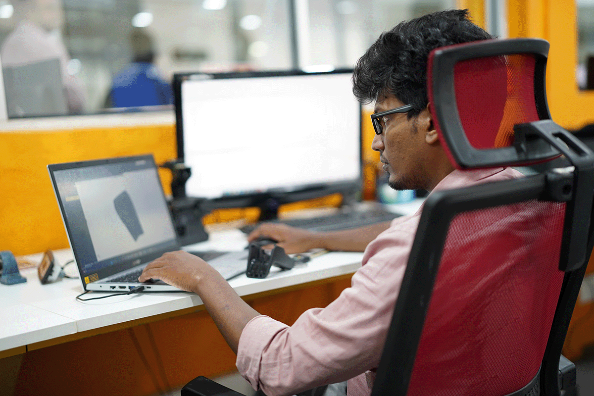 conversion-opening-team-slider2